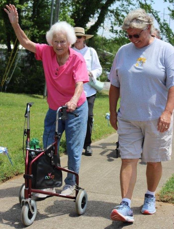 Hometown Heroe Walk 22 Dr. Milam and her mother