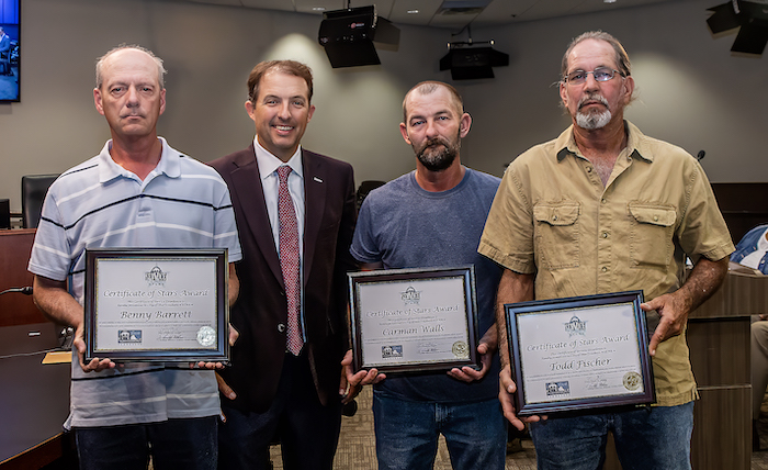 Mayor McFarland Recognizes Parks & Rec employees with STARS Award