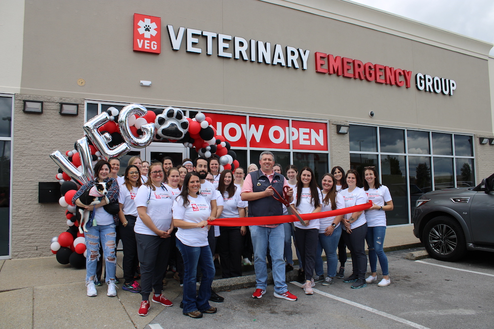 Ribbon Cutting for Veterinary Emergency Group
