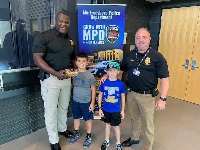 Erma Siegel Elementary Students Surprise Police Officers