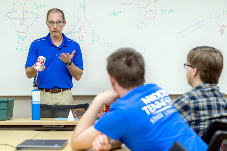 Blackman Collegiate Academy explores MTSU science options