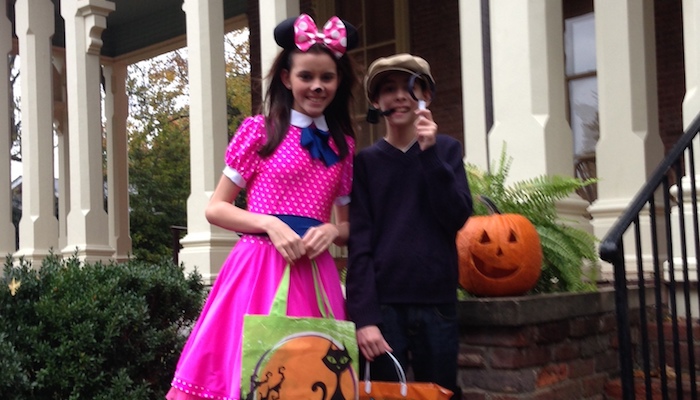 Trick or Treating at Oaklands Mansion
