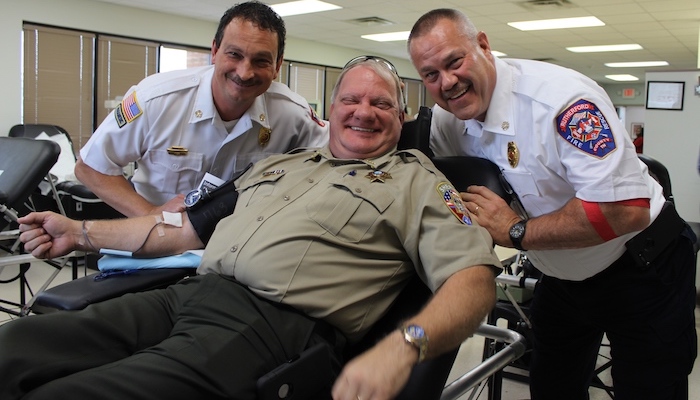 Chiefs donate blood