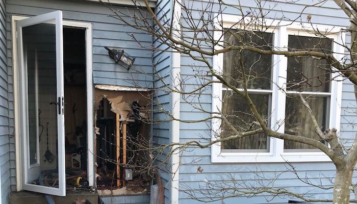 Fire at 1417 Belle Oaks Drive