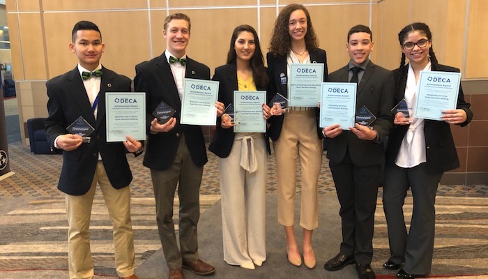 Oakland High School DECA students