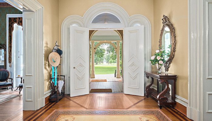 Oaklands Mansion Front Hall