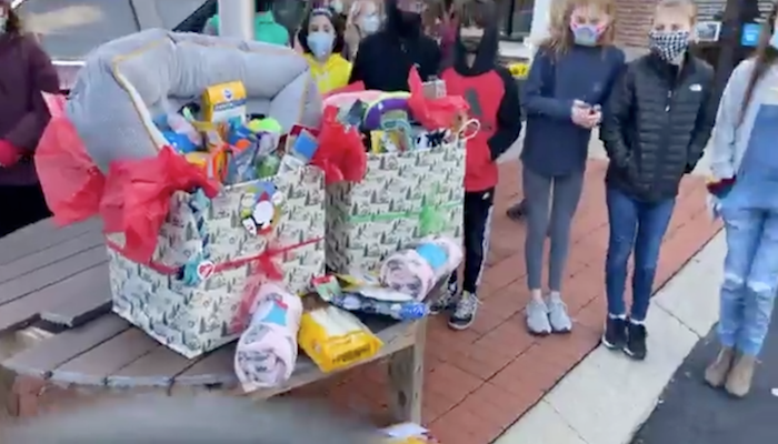 Siegel Students Donate to PAWS