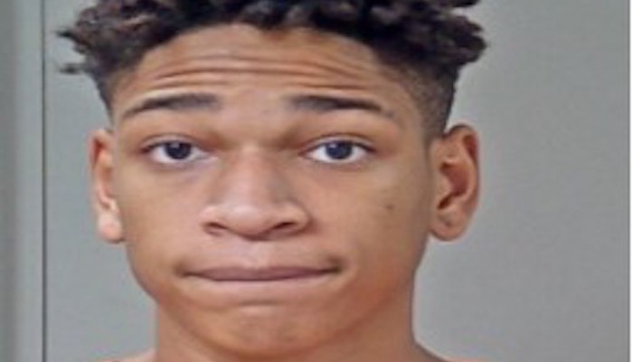 18-year-old arrested for shooting a teenager at a Nashville hotel