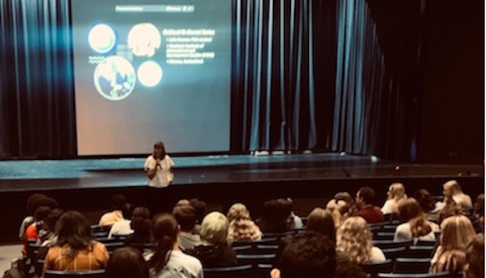 Oakland High launches new IB alumni speaker series