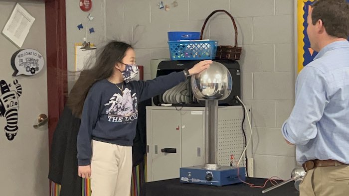 Middle TN Electric Visits Cason Lane Academy