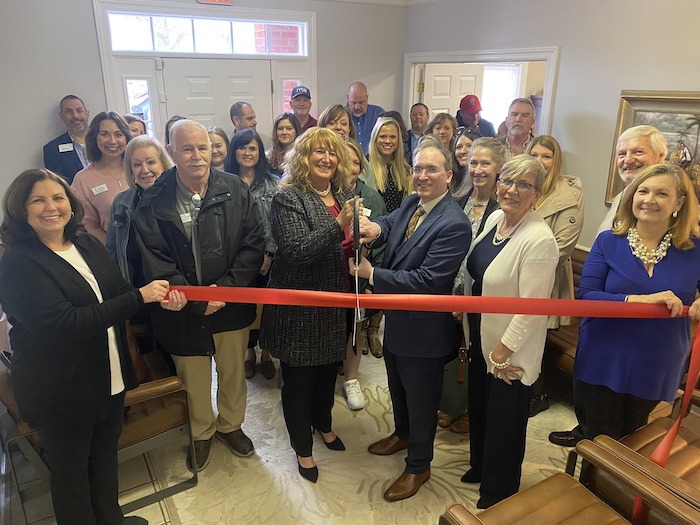 Ribbon Cutting for Uptown Title & Escrow
