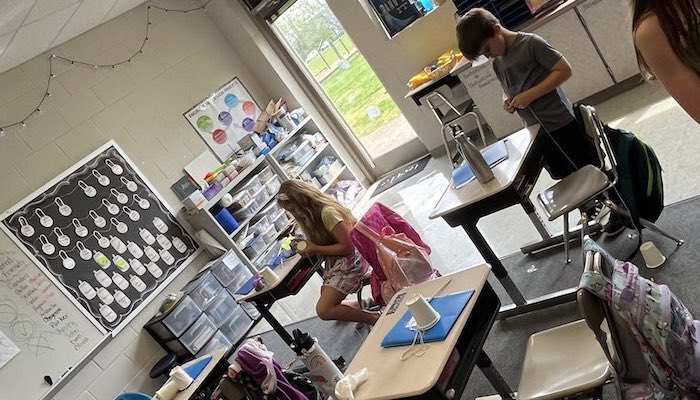 Siegel Elementary 2nd Graders Learn About Waves