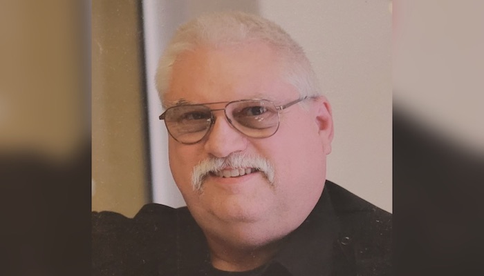 Dennis Pots