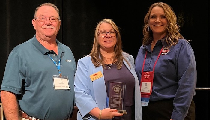 Lowery wins state award