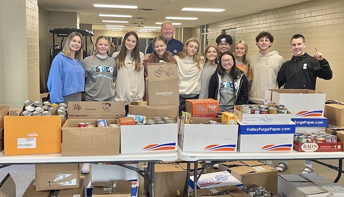 Siegel High School Student Council Food Drive