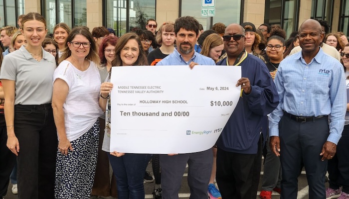 Middle Tennessee Electric Awards Grants to Local Schools