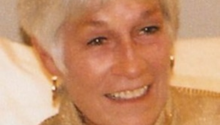 Shirley Farrer Obituary