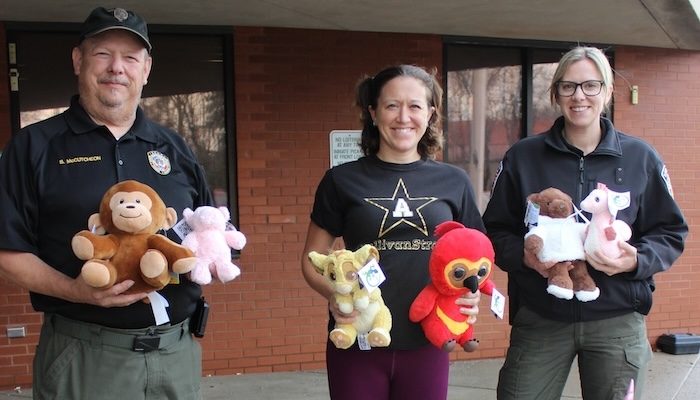 Asher Sullivan's family donates stuffed animals to hospital