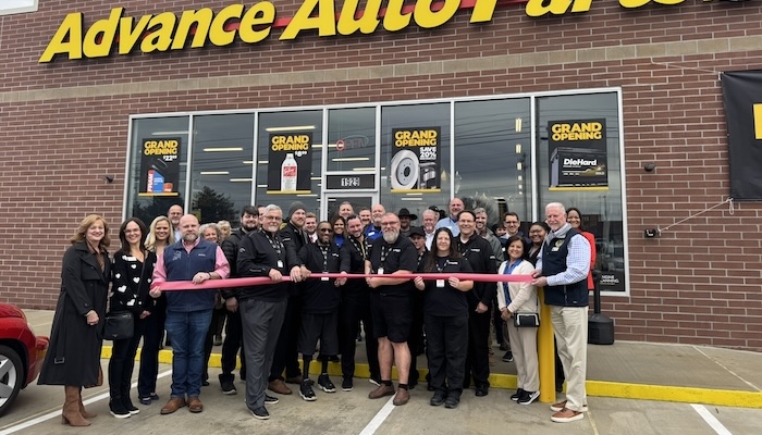 Ribbon Cutting for Advance Auto Parts