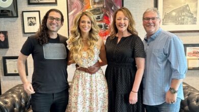Ana Cristina Cash Signs Worldwide Publishing Agreement with BMG