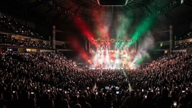 Holiday pop concert crowd at a Nashville arena for Jingle Ball (illustrative)